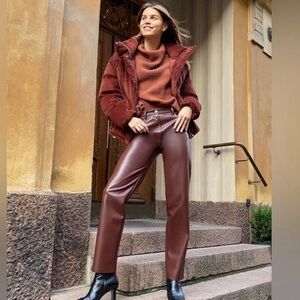 NWT Aritzia Wilfred Elaine vegan leather high waisted Pant in spiced burgundy.